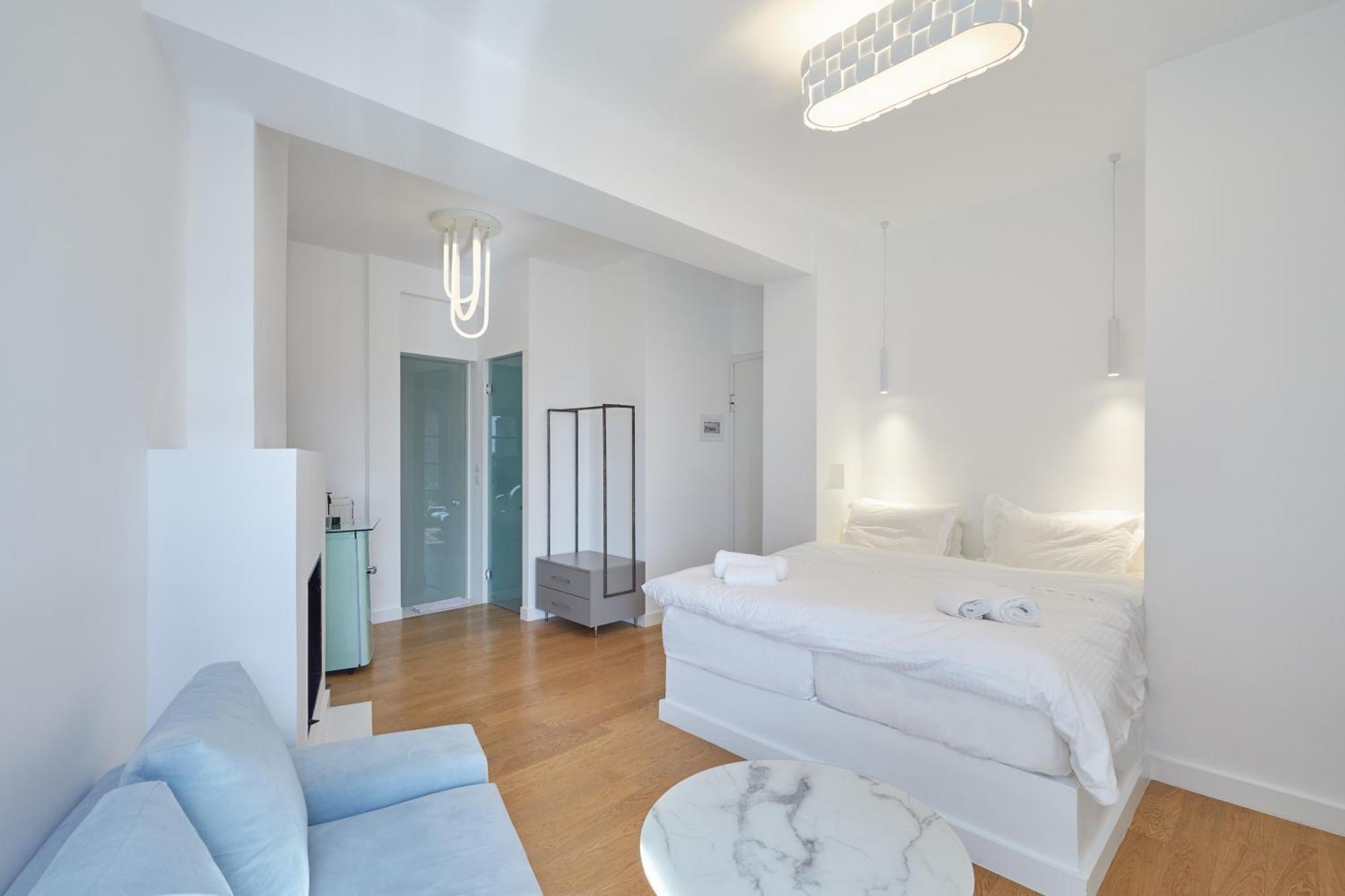 Clock Tower Arachova Suites エクステリア 写真